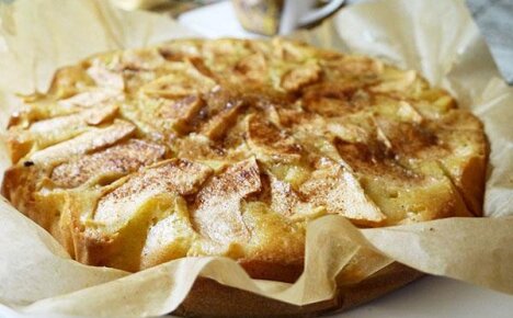 Рецепт шарлотки в мультиварке с яблоками – готовим любимый десерт