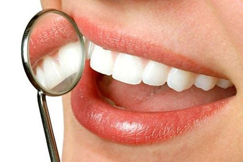 Проблемы с зубами поможет решить каланхоэ