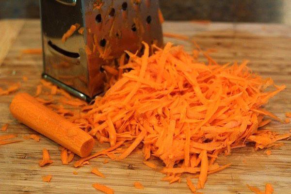 натереть морковку