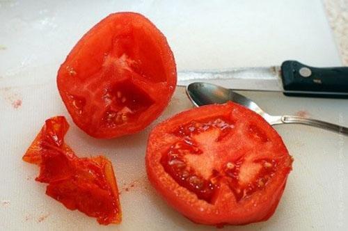 почистить помидоры
