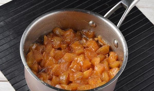 проварить варенье из апельсин и яблок