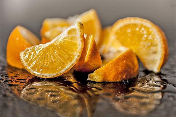 нарезать апельсин