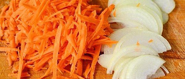 подготовить морковь и лук
