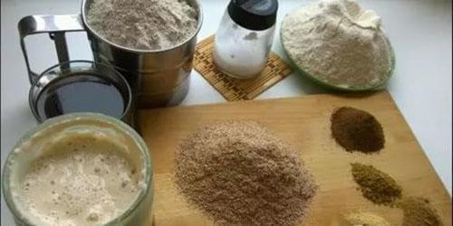 ингредиенты для выпечки ржано-пшеничного хлеба