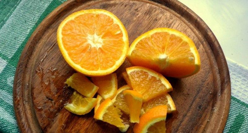 нарезать апельсины