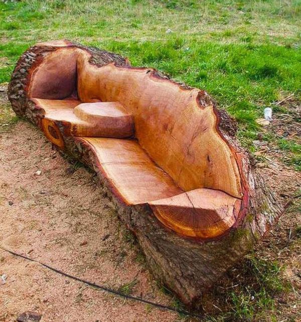 скамейка из старого дерева