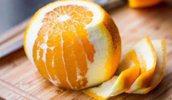 чистим апельсин