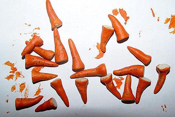 изготавливаем морковку-носик