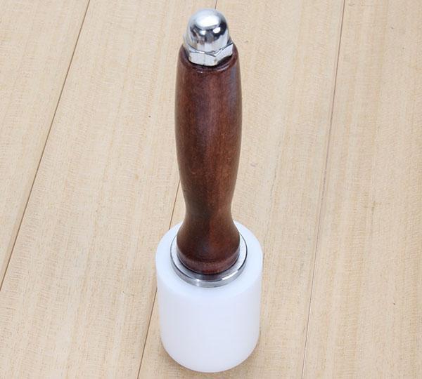 удобная деревянная ручка