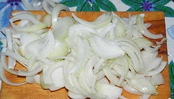 нарезать лук