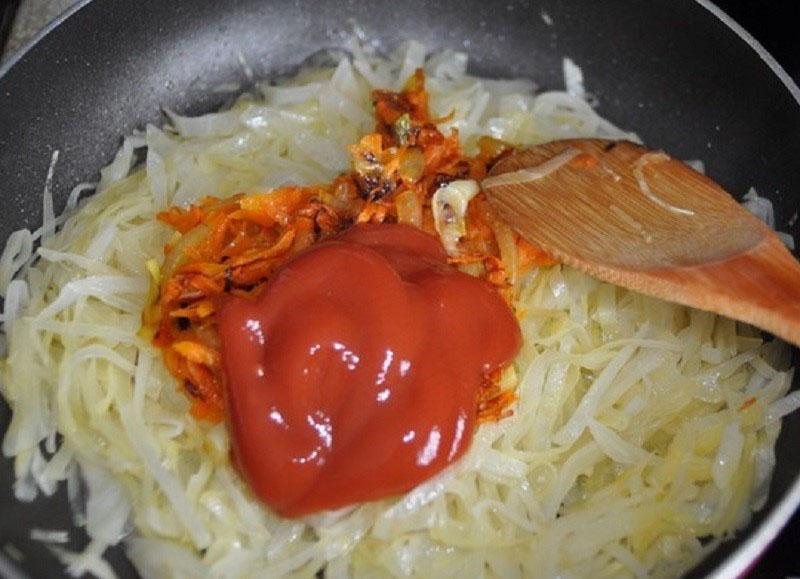 тушить овощи с томатной пастой