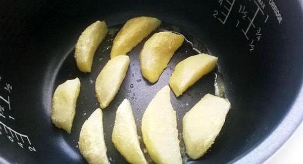 тушить картофель в мультиварке