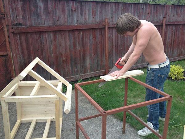 Как построить будку для собаки на зиму