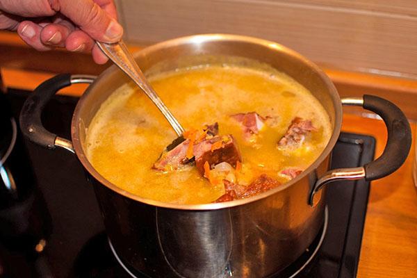 готовим вкусный суп из гороха