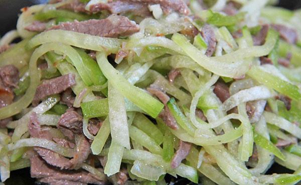 рецепты салата из редьки с мясом