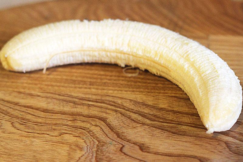 почистить бананы