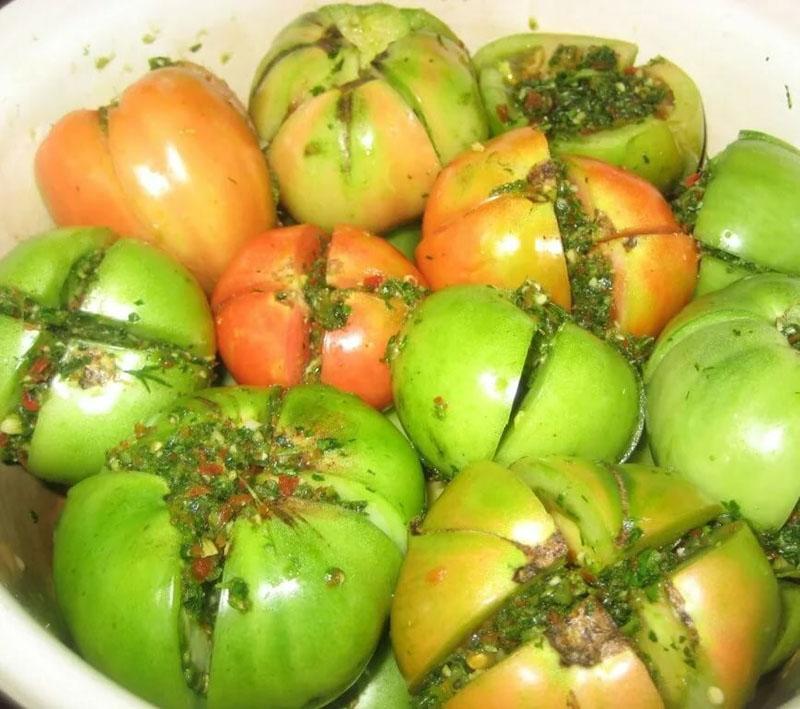 фаршированные зеленые помидоры