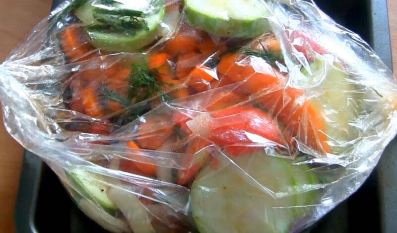 запеченные овощи в рукаве