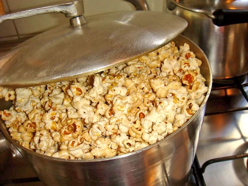 как сделать попкорн из кукурузы в кастрюле
