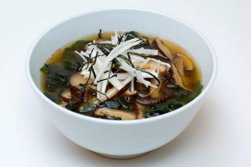 суп из грибов шиитаке